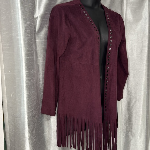 FATE by LFD Faux Suede Open Cardigan Fringe Hem Sleeveless Burgundy Women’s M - Picture 3 of 7